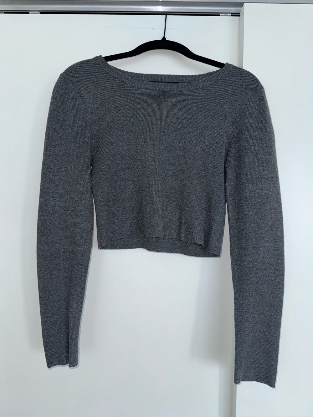 Forever 21 Gray Cropped Boatneck Long-Sleeve Top